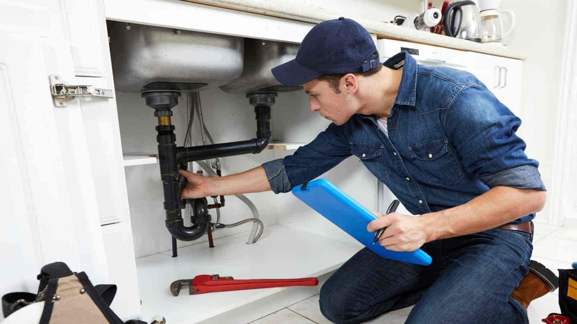 Need a plumber in Gilbert? AquaSmart Plumbing is your 24/7 emergency plumbing, commercial plumbing, and drain cleaning service